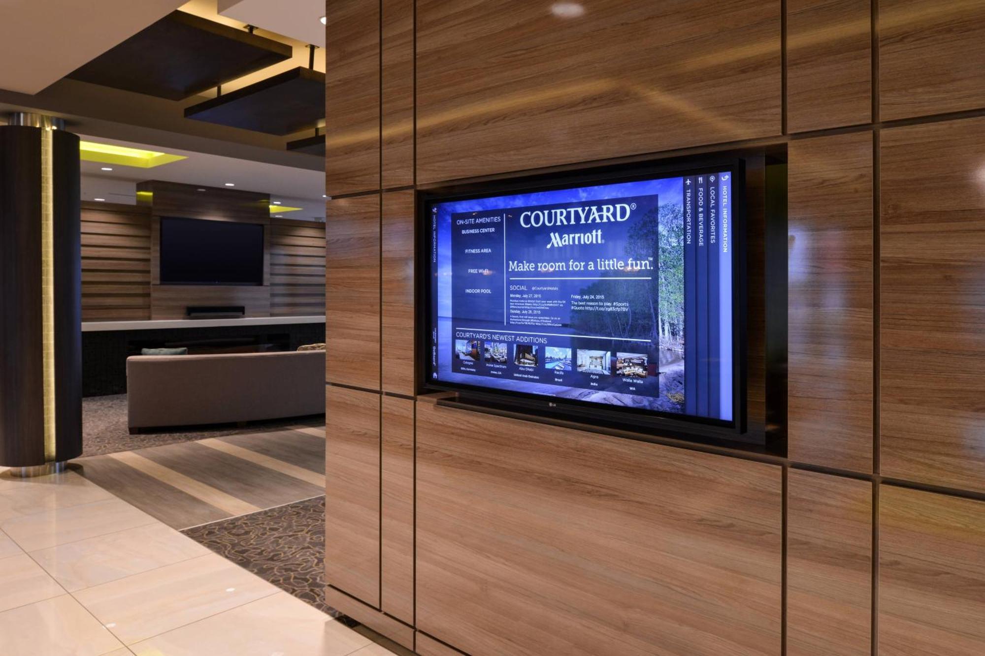 Courtyard By Marriott Saskatoon Airport Hotel Ngoại thất bức ảnh